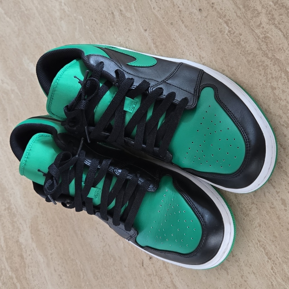 Jordan 1 LowLucky Green